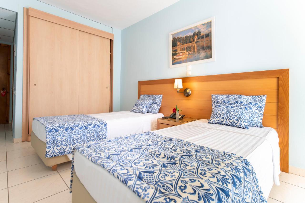 Avra Hotel Méthana Buitenkant foto