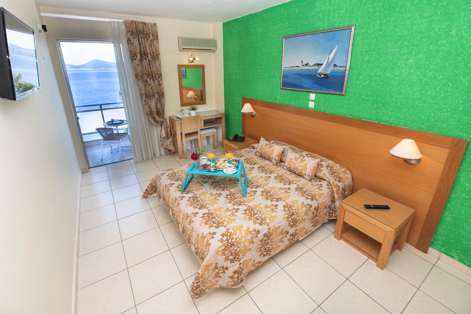 Avra Hotel Méthana Kamer foto
